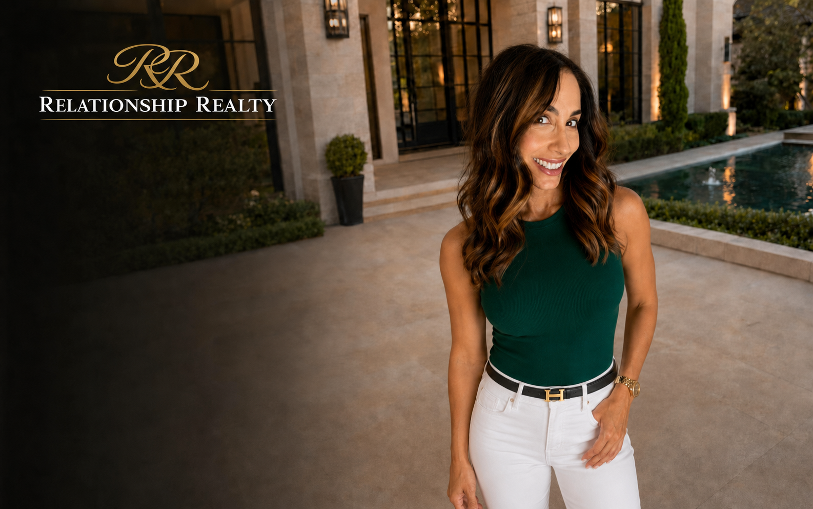 Melissa Galloway in front of a luxury Greater Houston home